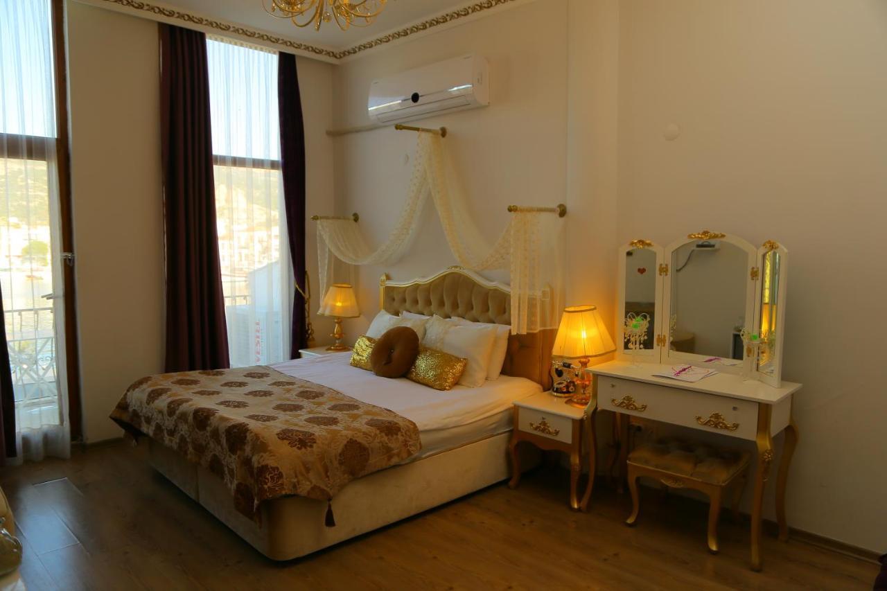 Huri & Nuri Hotel (Adults Only) Foca Exterior photo